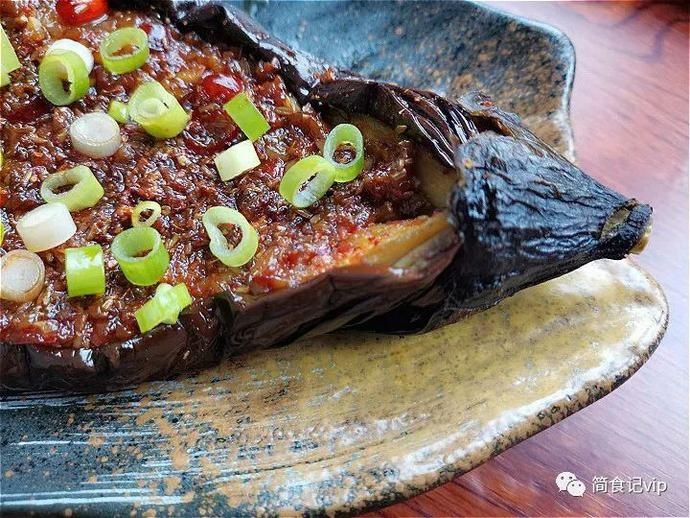  好吃|茄子这样做，比肉好吃多了！