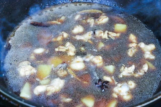  简单|入冬后家人最爱吃的一道菜，喷香入味，简单实惠，一次一盘不够吃