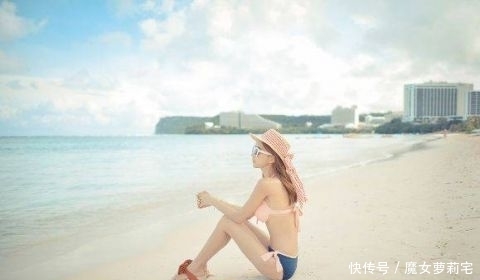 个性|个性时尚彰显不同品味,性感的比基尼泳衣小姐姐!