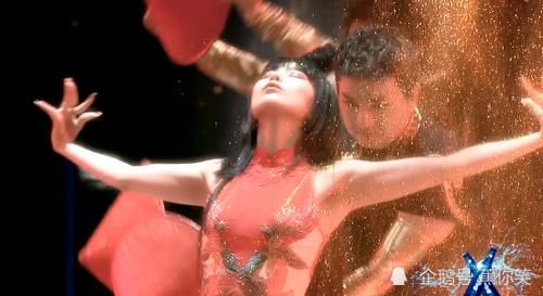  失控|苏恋雅凤凰涅槃，张艺兴表情管理失控，钟汉良好评系统失灵