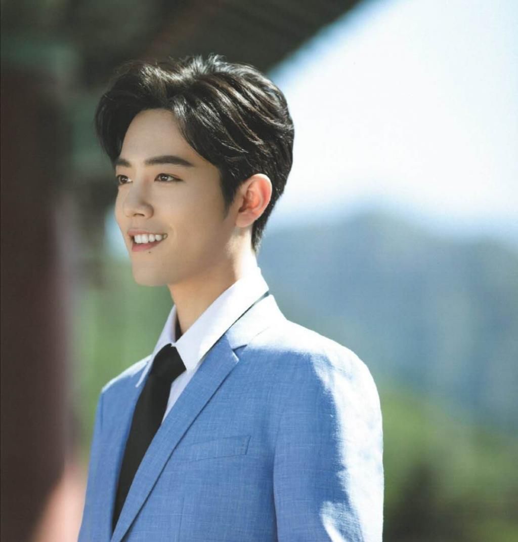 肖战|王一博过23岁生日,超话影响力破两亿,蔡徐坤肖战均破亿!