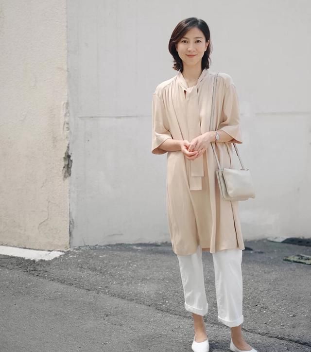  瞬间|40岁女人“大妈感”拉低档次，多穿这几条裙子，颜值气质瞬间提升