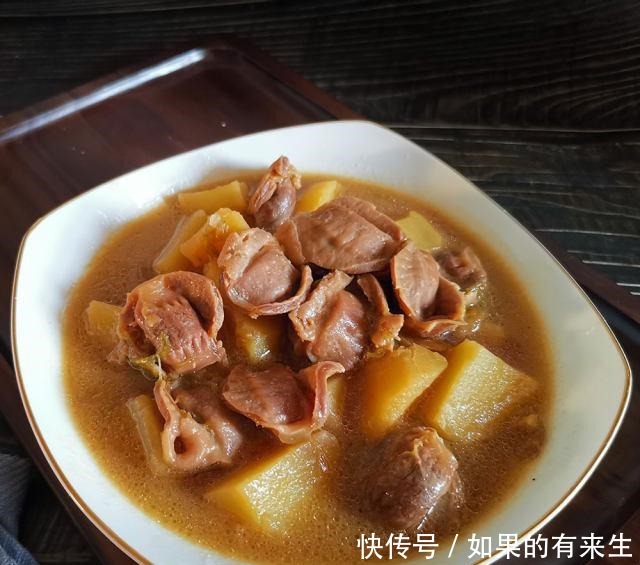 土豆|鸡胗炖土豆,太下饭了,好吃到汤都不剩
