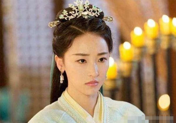 儿媳|朱元璋问儿媳：天下什么东西最大？儿媳答4字，朱元璋：嫁我儿子