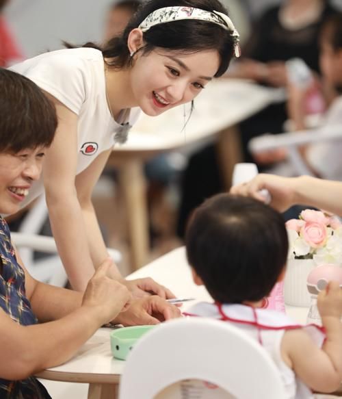  节目组|《中餐厅》道歉，赵丽颖粉丝不买账，工作室回复，态度已一目了然