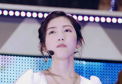 这一下|搞笑GIF：这一下，躲的真是漂亮啊，就是把队友坑了