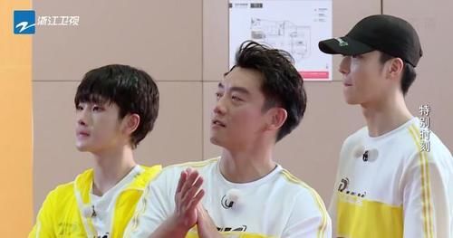  现身|《跑男》最感人一期，往季成员一一现身，场面一度失控