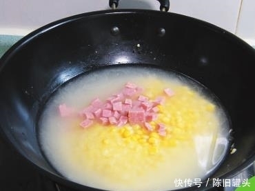 做好|西餐厅几十块钱一碗的玉米浓汤,在家四步就做好,孩子爱喝