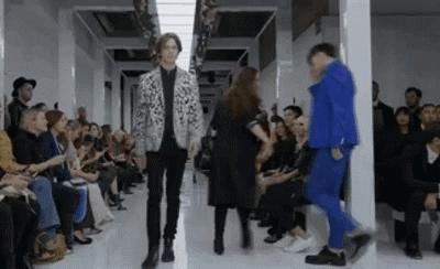 爸爸|年仅52岁，身家高达两百亿，黄子韬爸爸留下故事离开