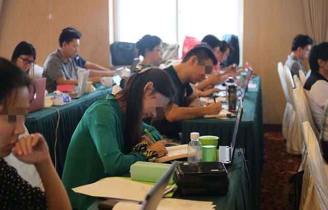 大学|教育部最新通知，师范类学生有福了，这几所大学今后不用考教资