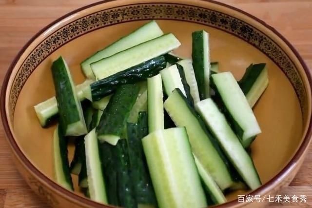  吃光|黄瓜这样做最好吃，不炒，不凉拌，每做一大碗，2天就吃光
