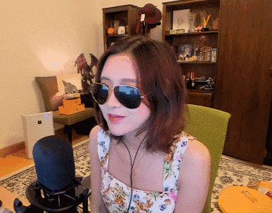 死神|搞笑GIF:与死神擦肩而过