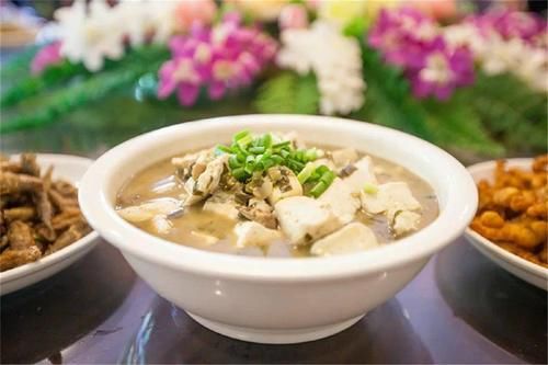 东西|@资深吃货们!国庆节期间,“东西岩畲家十大碗”美食大揭秘!