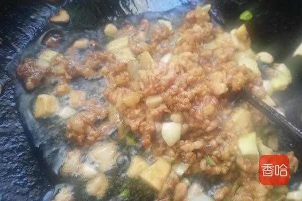  在家|夏天就爱吃它！教你在家做正宗酸辣粉，地道又过瘾