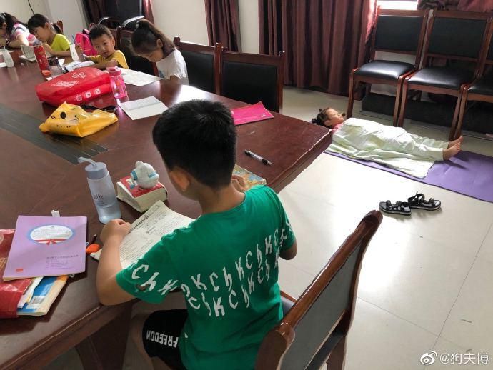  高端|高端的黄牛都是用最朴素的方法解决问题