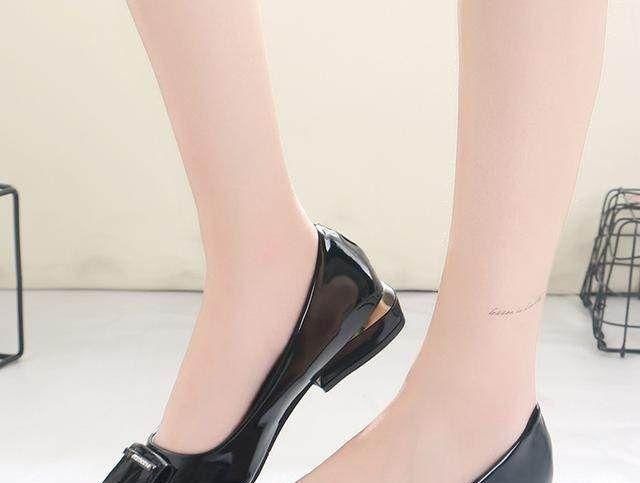  洋气|春天鞋子别乱买，要买就买这几款单鞋，7080穿洋气有女人味