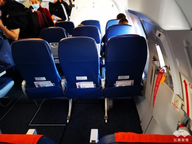 好看|拔草俄航95周年彩绘机！外观和机舱超好看，难怪有近9成上座率