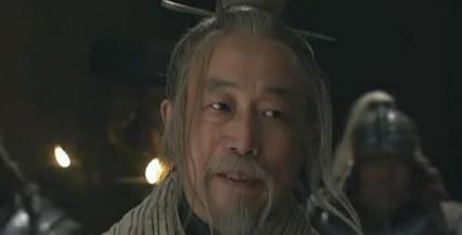  亲自|公元前205年正月，霸王亲自带领大军打到齐国