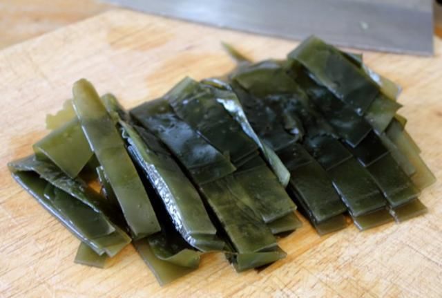  排骨汤|排骨汤怎么做才好喝？学会以下3点，轻松熬出神仙汤