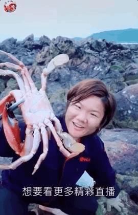  奶奶|那些从大城市消失的年轻人，躲进了深山拍抖音。