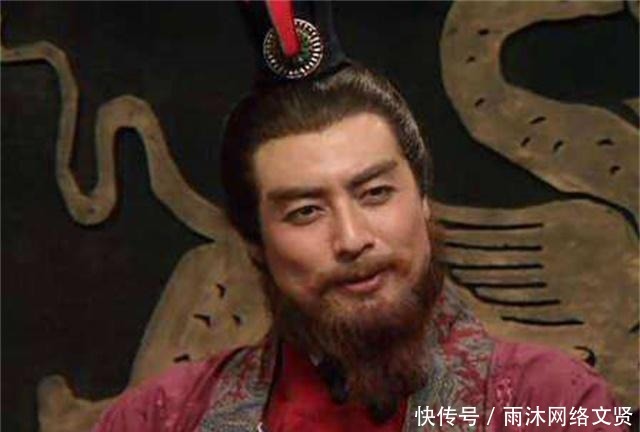 正是|大都督周瑜三分天下正是位高权重时,究竟为何突兀而死?