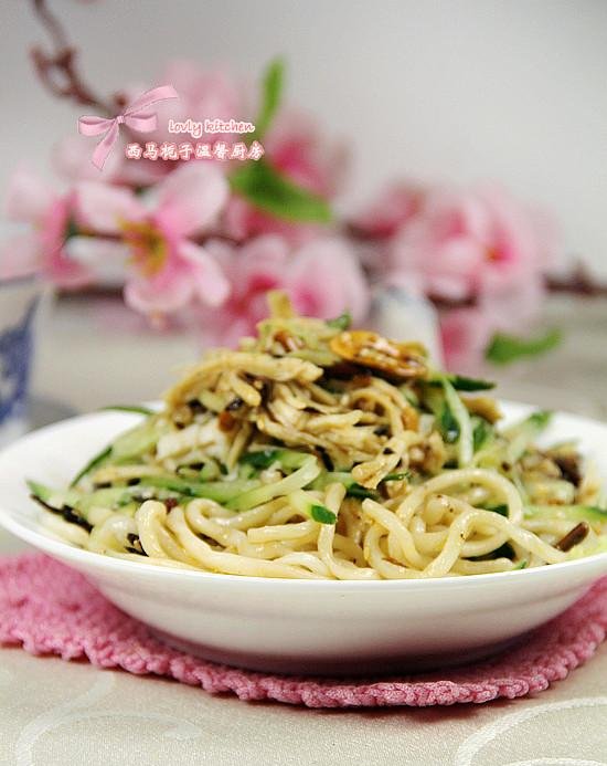  试试|天热没食欲，试试这碗销魂面，会让发你胃口大开，连吃2碗不觉撑