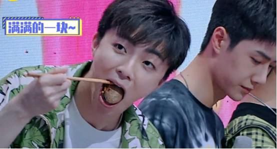  不来|baby吃饭不注意，大张伟暖心提醒显情商，3字昵称晓明都叫不来