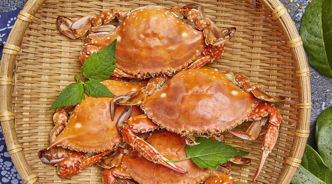  清蒸螃蟹|蒸螃蟹，直接上锅蒸就毁了，多做一步，螃蟹不流黄不掉腿，特鲜美