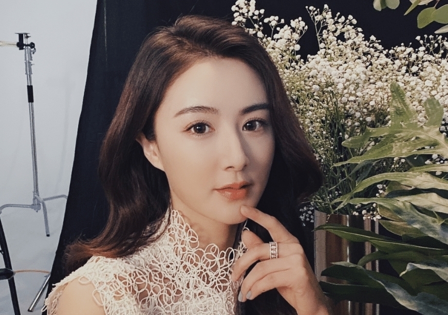 喜欢|刚参加完《王牌》,薇娅首档常驻综艺开播,第一期嘉宾就让人喜欢