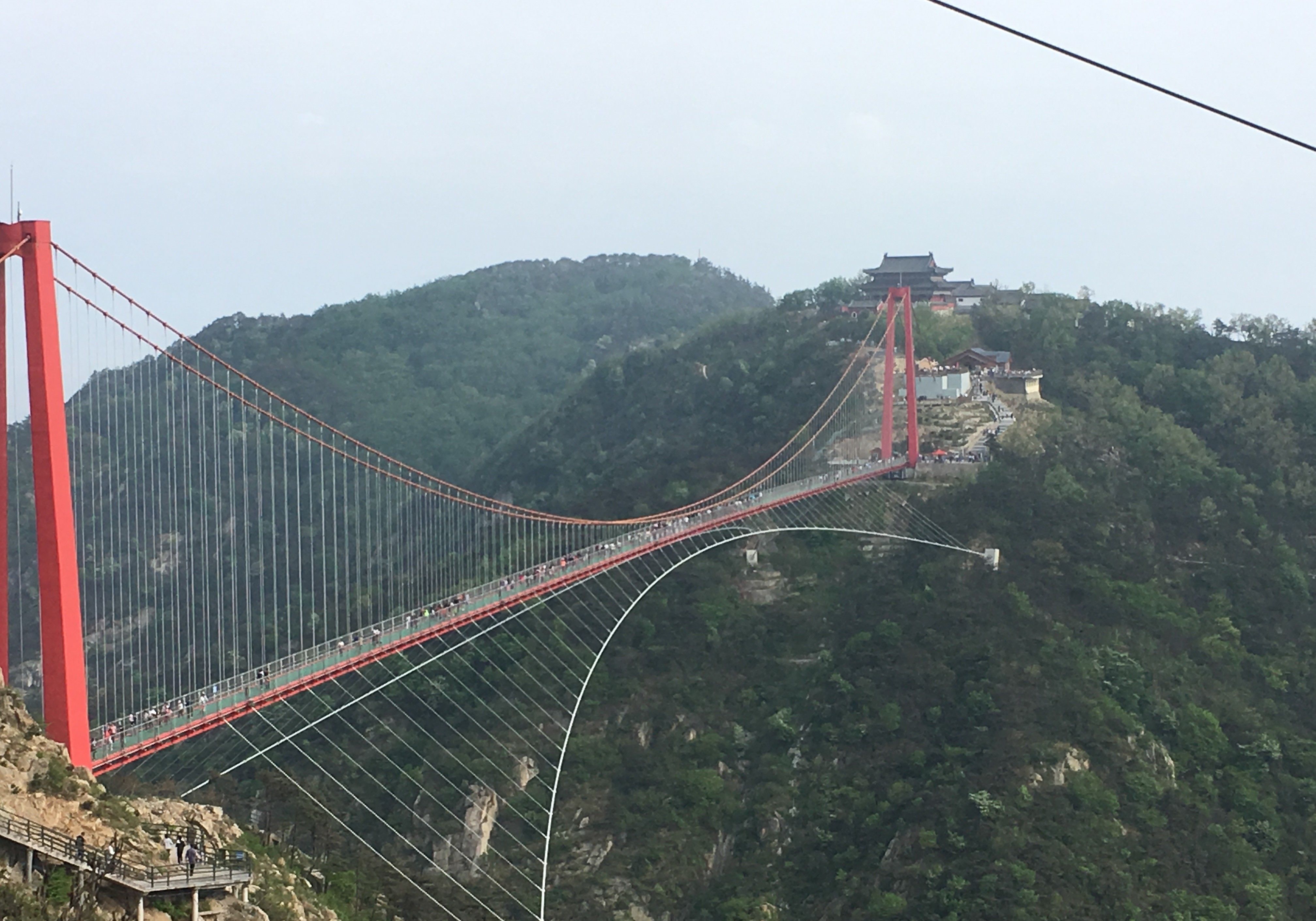 国际最大跨度四主缆悬索桥湖北燕矶长江大桥今天合龙