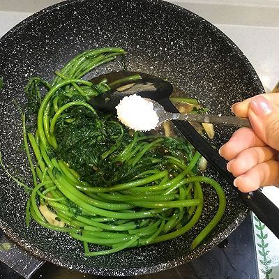  成品|爆炒蒜蓉蚝油茼蒿