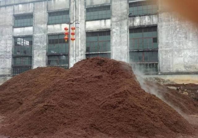 看不到|五斤粮才出一斤酒的酱香酒,为何酒厂内却看不到堆积如山的酒糟?