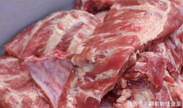  黏性物质|买排骨时，看到这4种排骨要绕着走，肉摊老板从不给家人吃