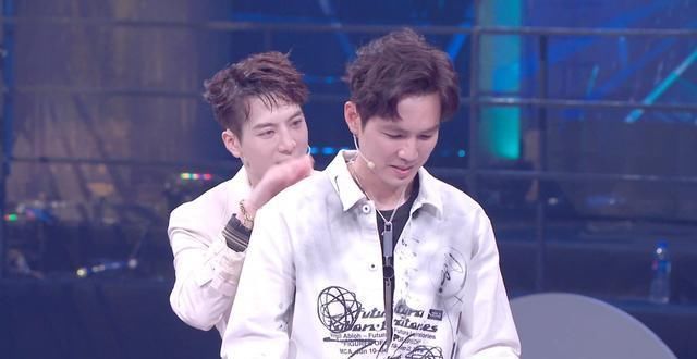  现场|《街舞3》定档7月18日，四位队长同台，王一博张艺兴现场默契互动