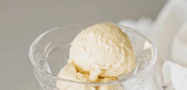  口感|自制芒果冰淇淋，不需要用冰淇淋机，口感顺滑味道浓郁