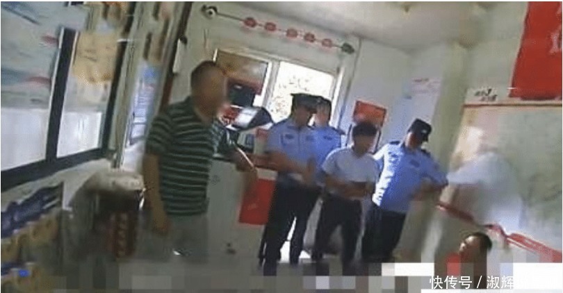 店老板|彩票中10万男子激动领奖 彩票店老板：太忙了，忘记出票了