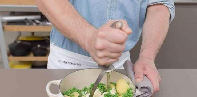 蛋黄|炸好的鱼条再搭配上豌豆土豆泥,尝试了一下,结果一家人都爱吃!