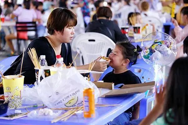 一条街|入夜后!宝坻夜市真的太热闹了!吃货快来!宝坻最香的一条街来了!