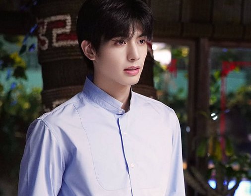  家人|以家人之名演员的岁数，郑舒然22岁，看到李爸：能当尖尖哥了！