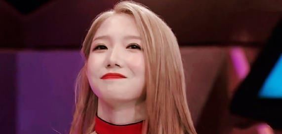  舞台|火箭少女解散后首度合体，再穿101首秀服装引发粉丝回忆杀！