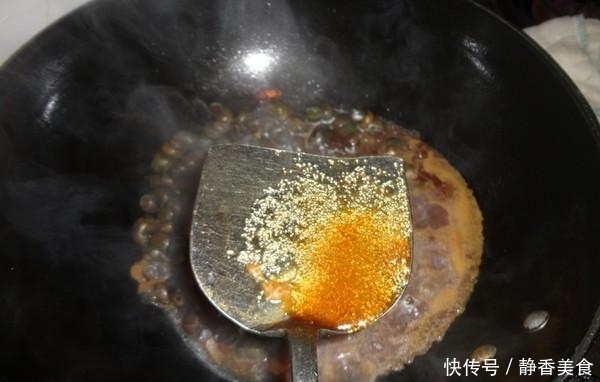 入适量|10斤田螺,闺蜜这样炒一锅,三人啤酒配螺蛳,真够味,真过瘾