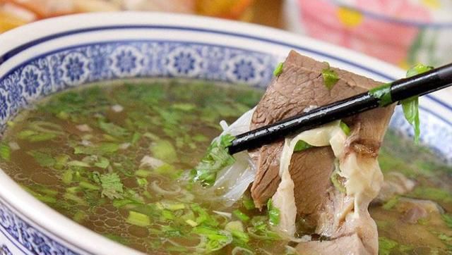  六月|水盆羊肉六月鲜，不油不腻口感好，最适合夏天吃的羊肉新做法