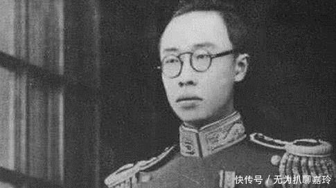 工作人员|溥仪重回故宫,说照片摆错了,被工作人员怒斥,溥仪:那是我爹!