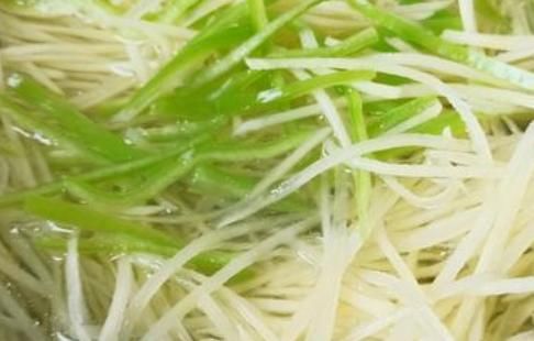  味道|吃腻了大鱼大肉，做上一道凉拌菜，味道独特，还能减脂瘦腿