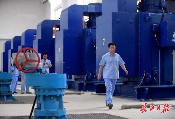  强降雨|武汉经受梅雨期八轮强降雨考验，55座外排泵站发挥主力军作用，城市排涝能力将继续加强