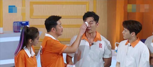 节目组|《奔跑吧》喜虐两重天李晨沙溢双双被捉弄,baby蔡徐坤睿智尽显