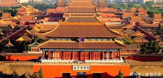 藏宝|故宫中藏宝的宫殿，溥仪想要进去，太监跪地求他不要开门