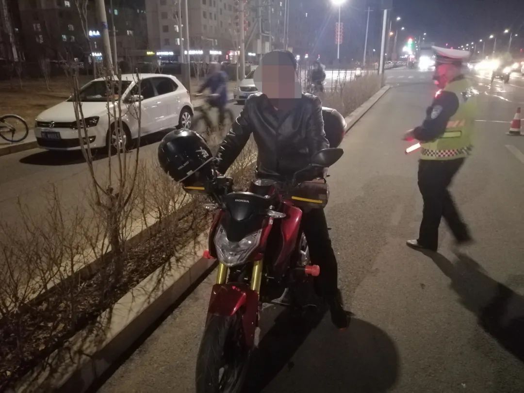  民警|曝光！醉酒被查驾驶人还称“问题不大”