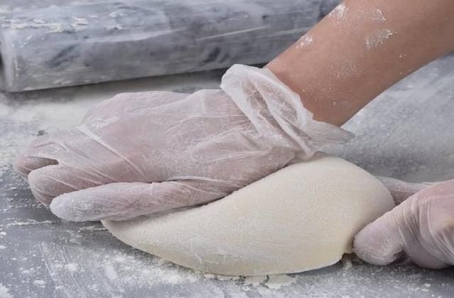  大忌|无论蒸馒头还是烙饼，发面只加酵母是大忌！加这2样，面发得溢盆