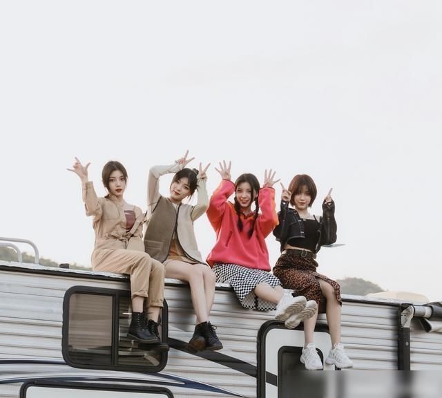  虞书欣|这名《青你2》学生添加了黑色材料，并被曝光是三个真正的锤子